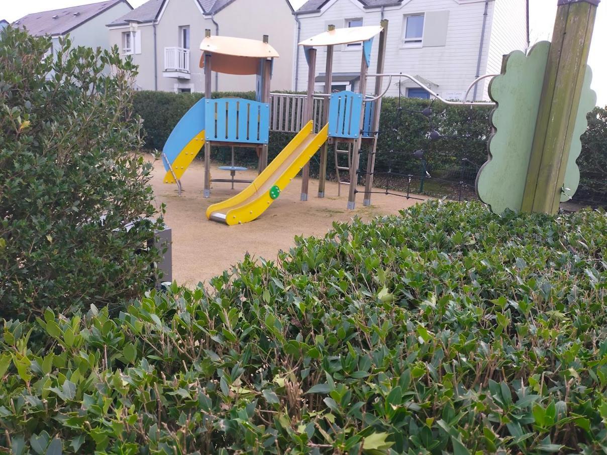 Le 501 F2 De Plain-Pied Avec Terrasse Apartment Courseulles-sur-Mer Exterior photo
